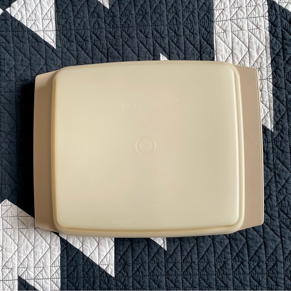 VINTAGE Tupperware devilled egg container - Picture 2 of 3